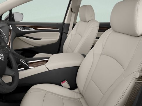 Used 2018 Buick Enclave Essence image 11