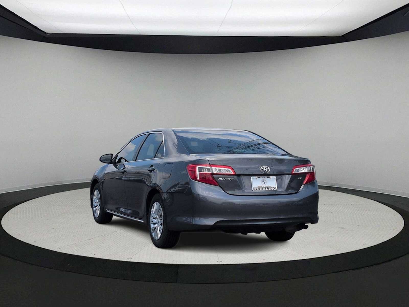 Used 2012 Toyota Camry LE FWD image 6