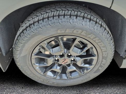 New 2026 Nissan Armada PRO-4X AWD/4WD image 9