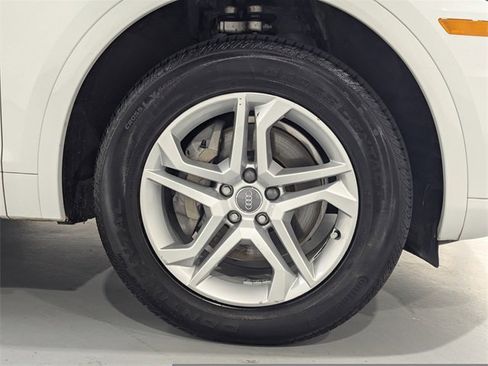 Used 2019 Audi Q5 2.0T Premium w/ Convenience Package image 31