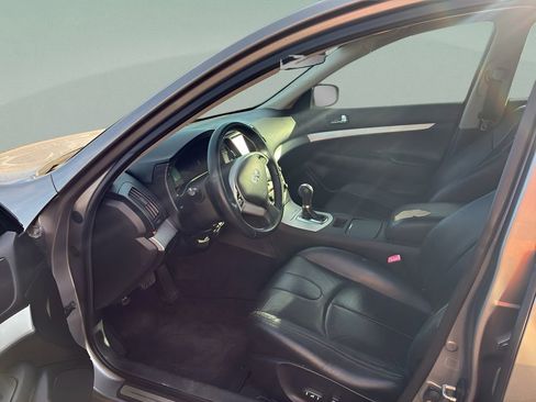 Used 2009 INFINITI G37 Journey image 5