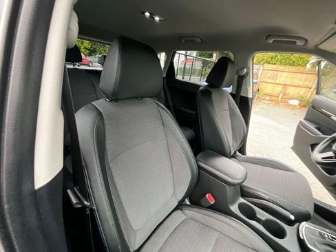 Used 2023 Kia Seltos S w/ Navigation Package image 35