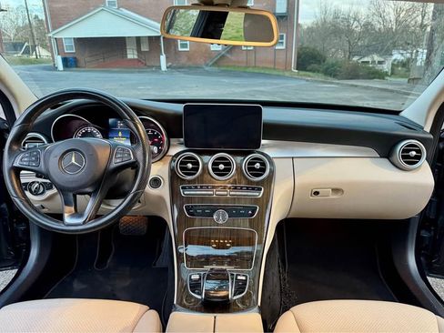 Used 2016 Mercedes-Benz C 300 4MATIC Sedan image 7