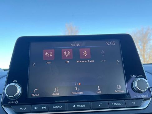 Used 2023 Nissan Altima 2.5 SV image 8