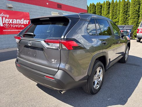 Used 2025 Toyota RAV4 XLE AWD/4WD image 3