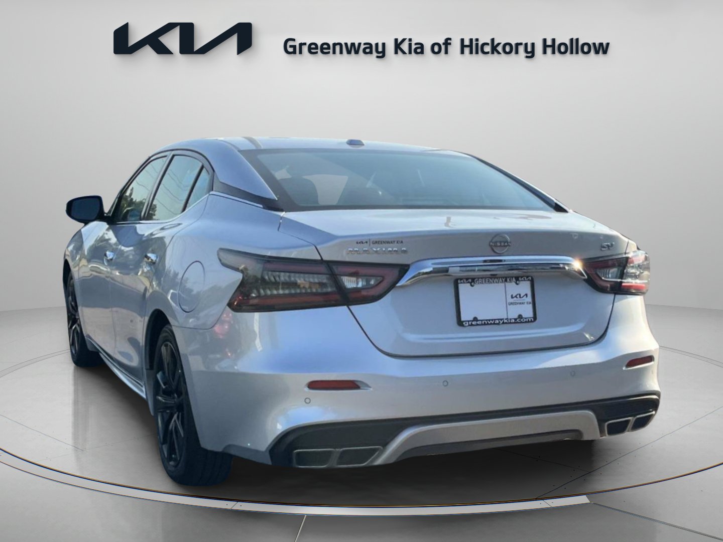 Used 2023 Nissan Maxima SV w/ Floor Mat Group FWD image 5