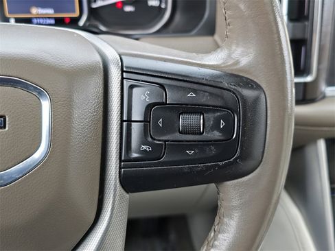 Used 2021 GMC Yukon XL Denali w/ Denali Premium Package image 19