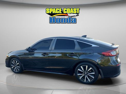 Used 2024 Honda Civic EX-L image 10