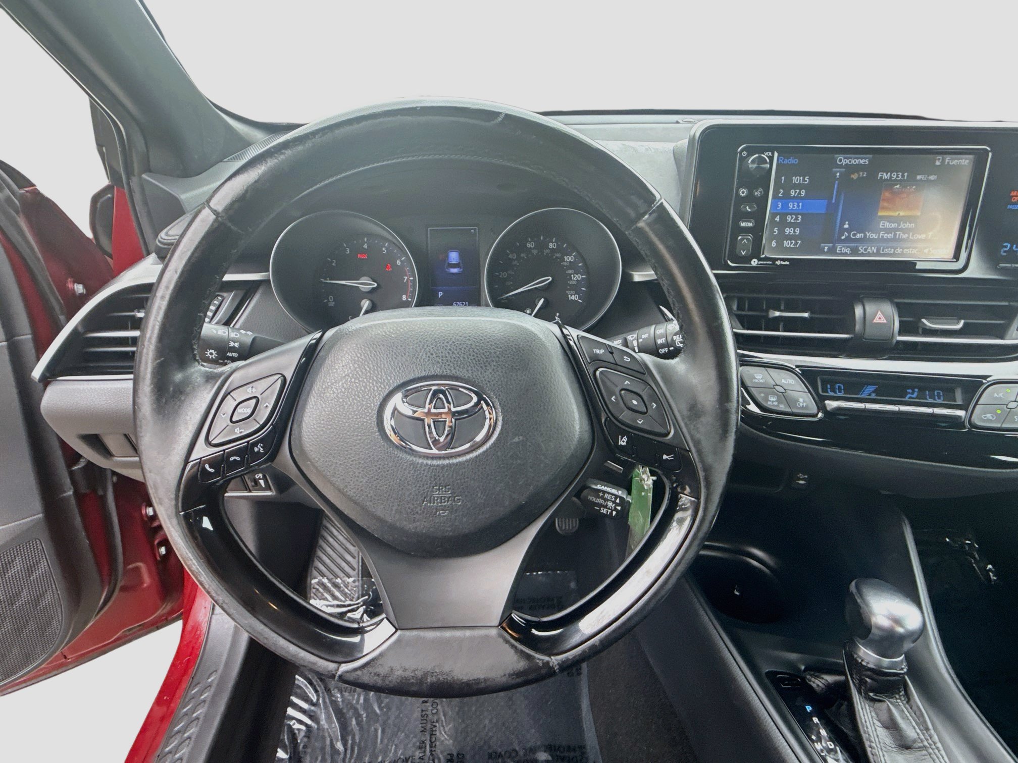 Used 2018 Toyota C-HR XLE FWD image 8