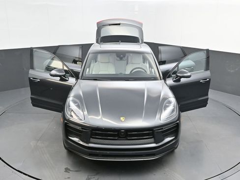 New 2025 Porsche Macan image 44