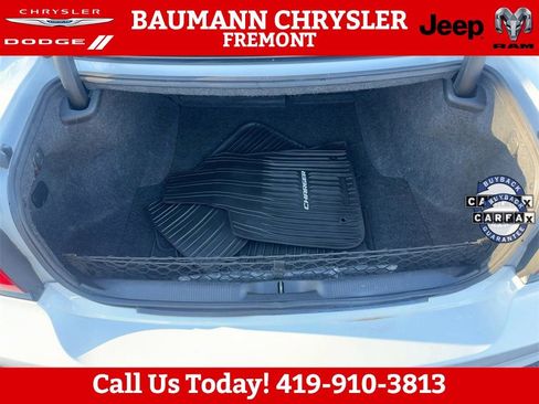 Used 2014 Dodge Charger SXT Plus RWD image 3