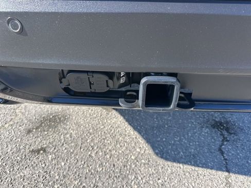 Used 2025 Ford Explorer ST-Line w/ ST-Line Street Pack image 32