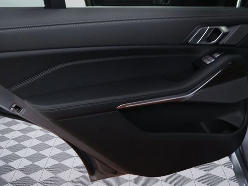 Used 2025 BMW X7 xDrive40i w/ Premium Package image 20