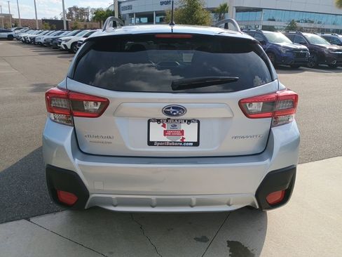 Certified 2023 Subaru Crosstrek 2.0i image 6