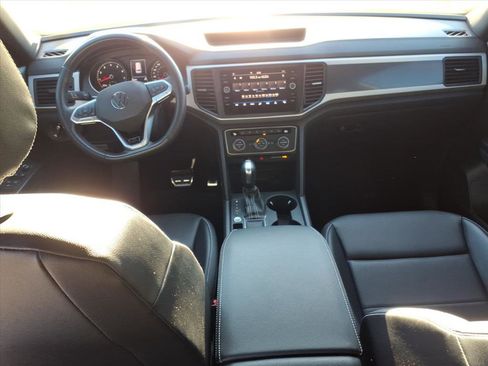 Used 2021 Volkswagen Atlas Cross Sport SE image 6