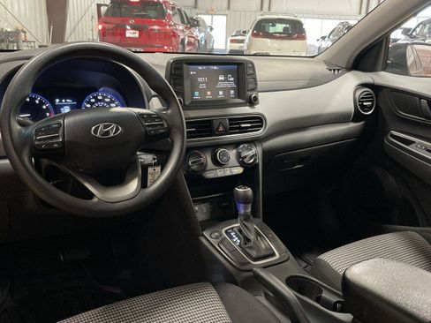 Used 2021 Hyundai Kona SE image 16