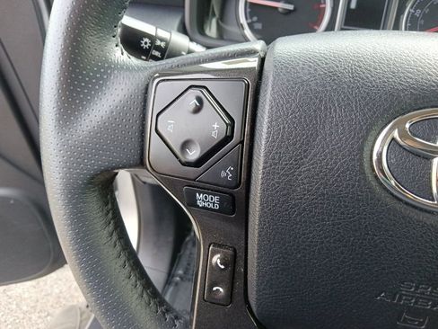 Used 2024 Toyota 4Runner TRD Off-Road AWD/4WD image 18