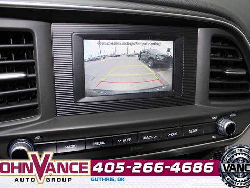 Used 2020 Hyundai Elantra SE image 28