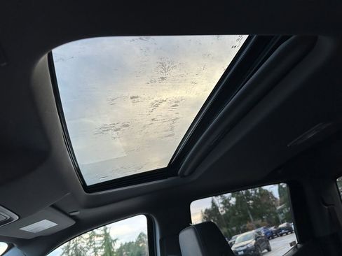 Used 2025 GMC Sierra 1500 Elevation w/ Elevation Premium Package image 24