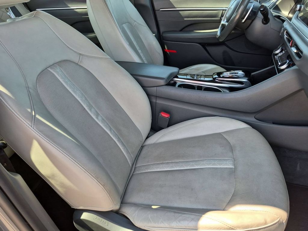 Used 2020 Hyundai Sonata Limited w/ Cargo Package FWD image 32