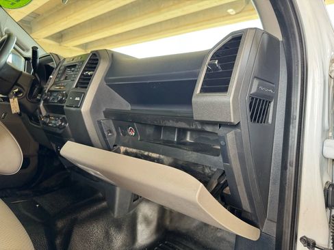 Used 2022 Ford F350 XL w/ Power Equipment Group image 25