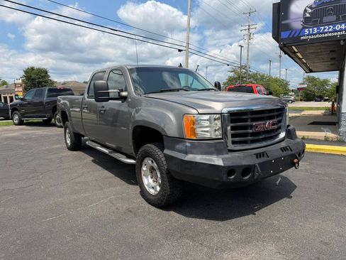 Used 2008 GMC Sierra 3500 SLE w/ Convenience Package AWD/4WD image 10
