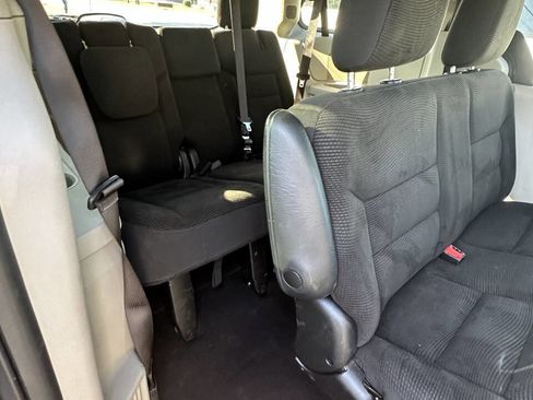 Used 2020 Dodge Grand Caravan SE w/ UConnect Hands-Free Group image 15