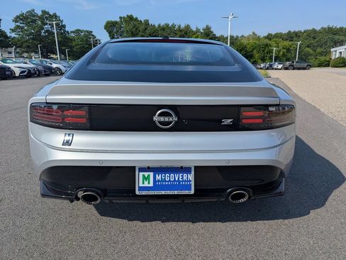 Used 2025 Nissan Z Performance w/ Floor Mat Package RWD image 4