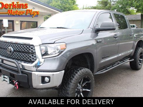 Used 2021 Toyota Tundra SR5 w/ SR5 Leather Package AWD/4WD image 1