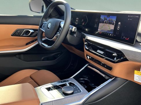 Used 2026 BMW 330i Sedan w/ Convenience Package image 23