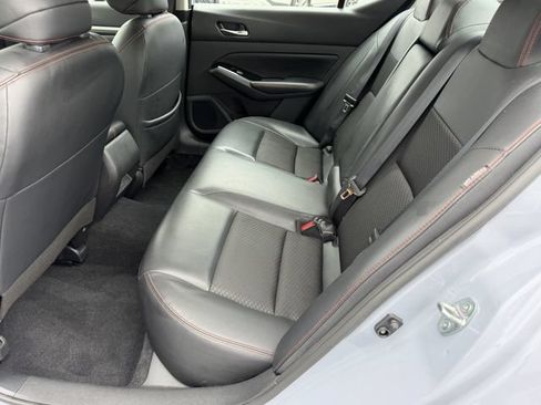 Used 2024 Nissan Altima 2.5 SR FWD image 29