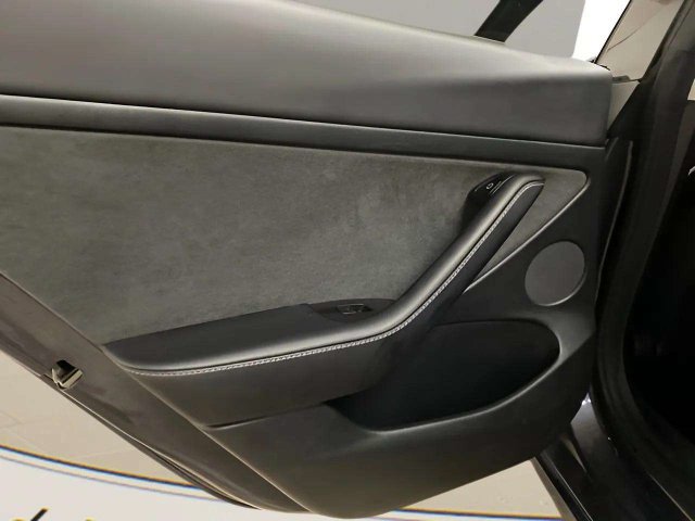 Used 2023 Tesla Model 3 Standard Range RWD image 61