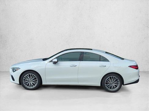 Used 2025 Mercedes-Benz CLA 250 image 4