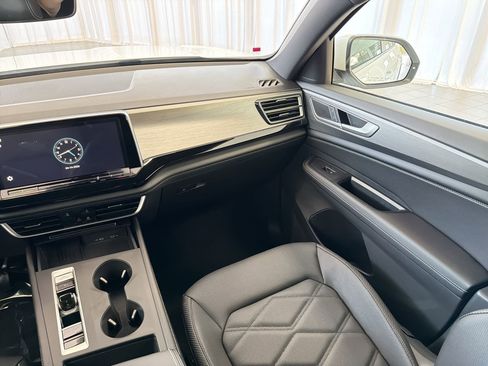 New 2026 Volkswagen Atlas Cross Sport SE AWD/4WD image 26