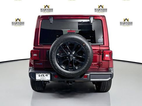 Used 2021 Jeep Wrangler Unlimited Sahara w/ Cold Weather Group AWD/4WD image 6