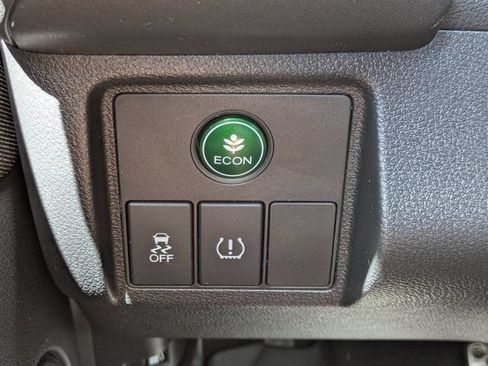 Used 2019 Honda HR-V Sport image 21