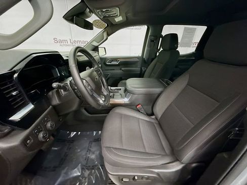 Used 2025 Chevrolet Silverado 1500 RST AWD/4WD image 24