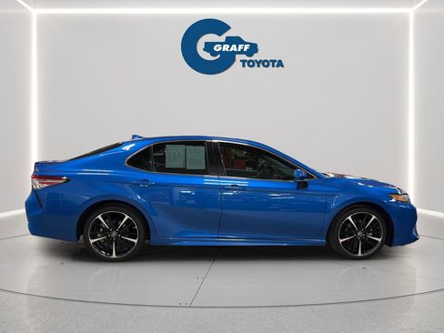Used 2019 Toyota Camry XSE FWD image 6
