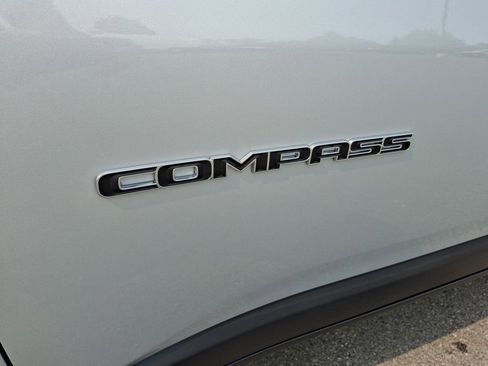 New 2025 Jeep Compass Limited w/ Sun & Sound Group image 31