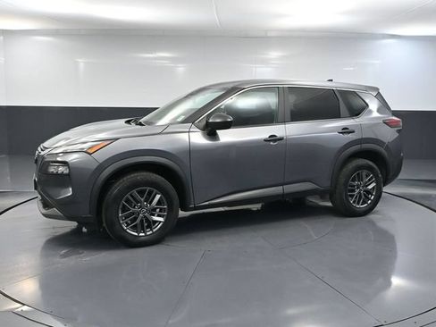 Used 2023 Nissan Rogue S AWD/4WD image 9