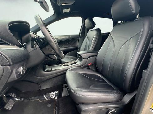 Used 2017 Lincoln MKC Premiere image 44