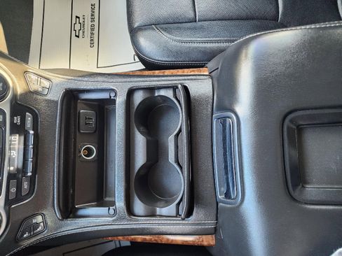 Used 2015 Chevrolet Suburban LTZ image 29