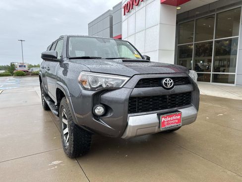 Used 2019 Toyota 4Runner TRD Off-Road image 1