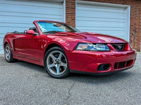 Used 2004 Ford Mustang Cobra RWD image 27