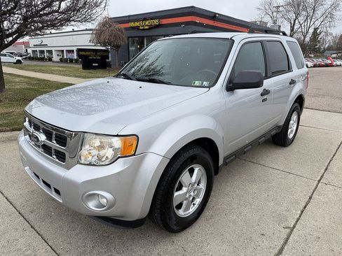 Used 2012 Ford Escape XLT image 1