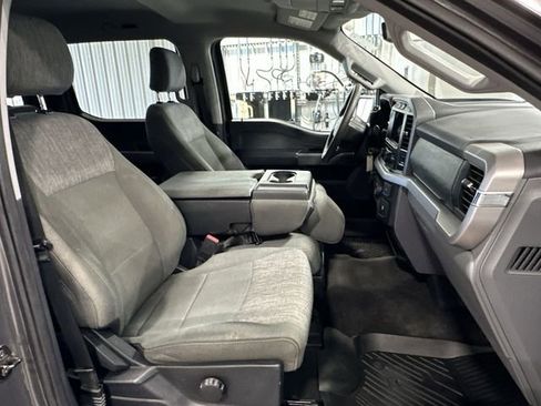 Used 2023 Ford F150 XLT image 28