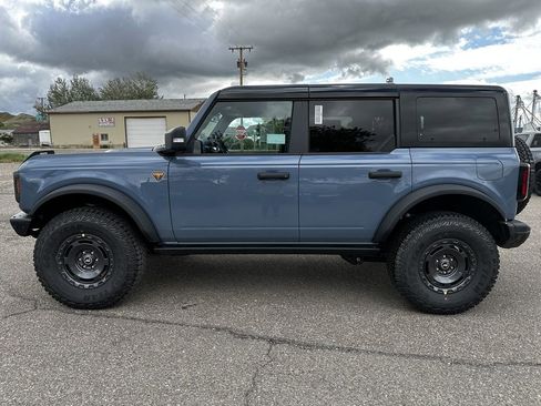 New 2025 Ford Bronco Badlands image 5