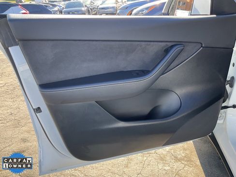 Used 2022 Tesla Model Y Performance image 20