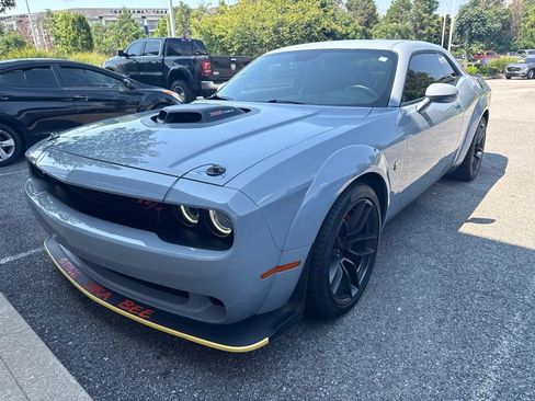 Used 2022 Dodge Challenger R/T Scat Pack RWD image 9