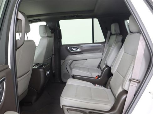 Used 2021 GMC Yukon SLT w/ SLT Premium Package image 15